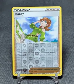 Honey Uncommon Reverse Holo Trainer Chilling Reign Pokemon TCG Card 142/198 - Image 1