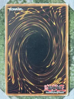 YuGiOh BLUE-EYES WHITE DRAGON Secret Rare Limited Edition FL1-EN001 - Image 3