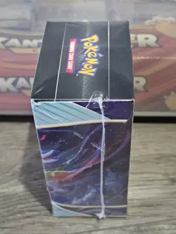 Pokemon Chilling Reign Build and Battle Kit - 4x booster packs new sealed - Image 2