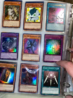 Yugioh Binder Collection-featuring blue eyes white dragon sye vintage and new - Image 5