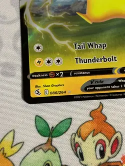 C2245 POKEMON TCG FUSION STRIKE PIKACHU V #086 NM HOLO - Image 4