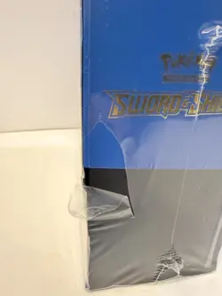 Sword & Shield Base Elite Trainer Box Etb Lot Sealed Zacian & Zamazenta Pokemon - Image 4