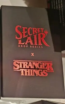 MAGIC THE GATHERING"SECRET LAIR "STRANGER THINGS"NEW/OPEN* UN-USED* - Image 1