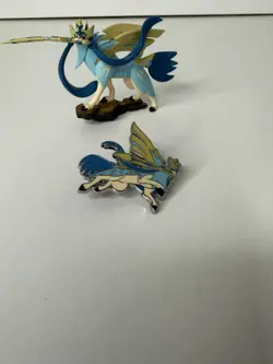 Pokemon TCG Shiny Zacian Figure and Pin Crown Zenith Collection - Image 2