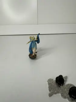 Pokemon TCG Shiny Zacian Figure and Pin Crown Zenith Collection - Image 4