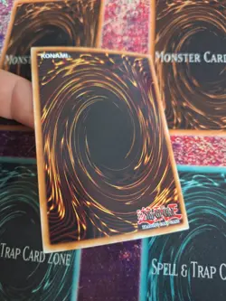 Yugioh Seal, Strategist Fur Hire DASA-EN018 Super Rare 1st Edition Near Mint - Image 4