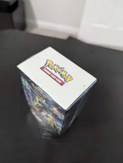 Pokemon Sun & Moon Lost Thunder Build and Battle Box *SEALED* - Image 4