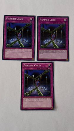 Fiendish Chain - SDBE-EN034 - Common - 1st Edition - NM - YuGiOh! X3 - Image 1