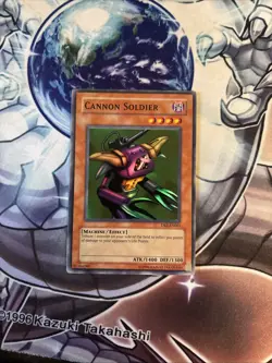 (61) Yugioh! Cannon Soldier DB2-EN061 Super Rare LP - Image 1