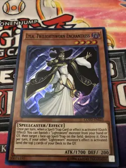 x1 Lyla, Twilightsworn Enchantress - COTD-EN025 - Super Rare - Unlimited Edition - Image 1