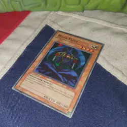 Vintage Yu-Gi-Oh! YuGiOh CCG Cards 1st Edition MAHA VAILO Hologram Foil 1996 - Image 2