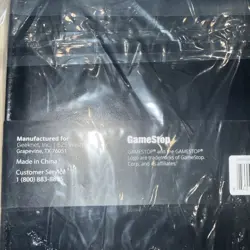 GameStop 3-ring Card Binder With Zipper 400 Cards - Image 4