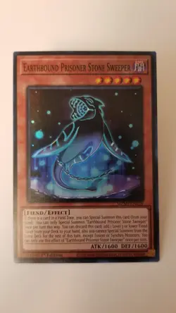 Yugioh Earthbound Prisoner Stone Sweeper - MZMI-EN028 - Super Rare - 1st Ed NM - Image 1