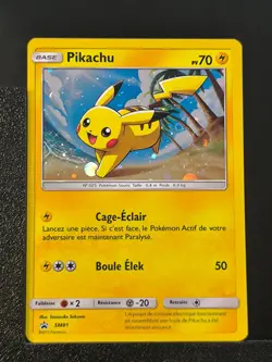 Carte Pokemon Pikachu SM81 Holo FR Promo Soleil Et Lune - Image 2