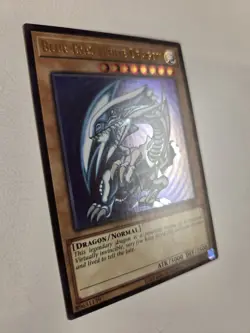 Blue-Eyes White Dragon LCKC-EN001 (Version 2) SDK Art Yugioh Ultra Rare NM - Image 2