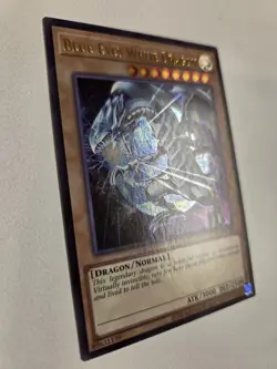 Blue-Eyes White Dragon LCKC-EN001 (Version 3) Alt Art Yugioh Ultra Rare NM - Image 2