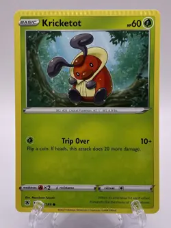 Pokemon TCG Kricketot 009/189 Pokemon Astral Radiance Miscut Crimp ERROR - NM/M - Image 1