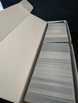 Pokemon cards bulk lot 1000 uncommon Scarlet Violet Set- JTG- DRI-PAR and more - Image 3