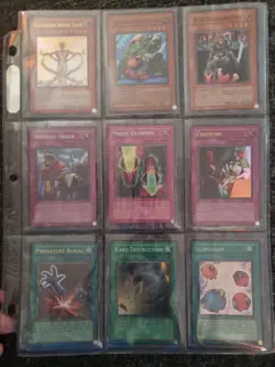 Vintage Yugioh Binder Pages Collection Holos Rares 1st Ed Mokey Mokey Harpies ++ - Image 2