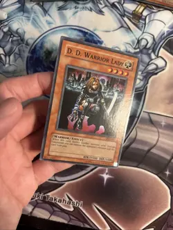 (21) Yugioh - D.D Warrior Lady Super Rare Unlimited Ed. DCR-027 MP - Image 2