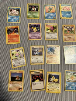 Lot Of 20 POKEMONTCG CARDS - Image 3