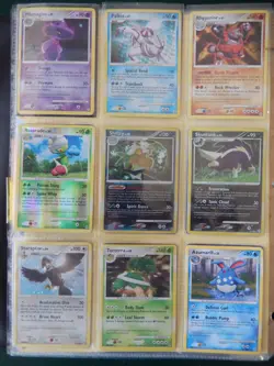 Pokemon Diamond & Pearl Base LOT of 122 Cards LP Holos and Reverse - Image 2