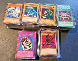 Lot of 500 Konami Yu-Gi-Oh Gaming Cards Foils Holos Rough Condition - Image 1