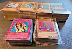 Lot of 500 Konami Yu-Gi-Oh Gaming Cards Foils Holos Rough Condition - Image 2