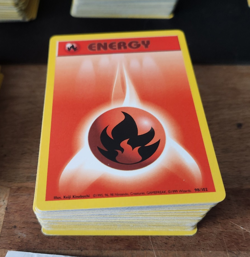 Pokemon TCG Base Set Unlimited Energy Card Lot, 900+cards - Image 4