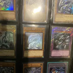 Yu-Gi-Oh! Blue Eyes White Dragon Ghost Rare Card TRC1-KR000 - Image 4