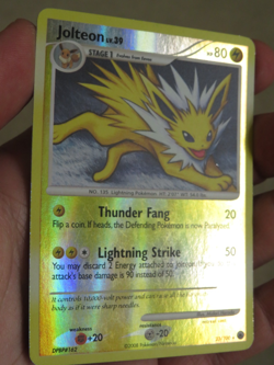 Pokemon TCG Jolteon 23/100 Majestic Dawn Reverse Holo Rare Card - Image 2