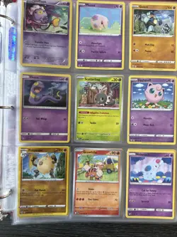 Pokemon Binder With Mixed Lot Of 158 Cards - Image 5