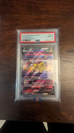 Raikou v Crown Zenith Galarian Gallery Holo Ultra Rare Card GG41/GG70 PSA 8 - Image 1