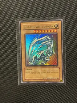 YuGiOh Blue-Eyes White Dragon SDK-001 1st Edition NEAR MINT NM Ultra Rare 2002 - Image 1