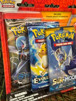 *SEALED* *ENTEI* Pokemon TCG: Legendary Beast Pin Collection 3 Pack Blister - Image 2