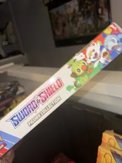 Pokemon Sword & Shield Figure Collection Box 4 Booster Packs Pikachu Promo Card - Image 4