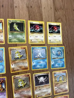 Pokemon vintage lot 24 cards base set jynx charmander WOTC - Image 3