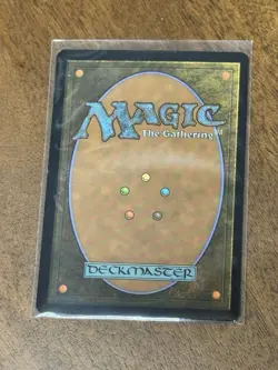 MTG English Halo Fountain (Borderless) NM Foil Streets of New Capenna - Image 2