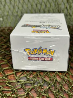 *CLEAN* Pokemon Sun & Moon: ULTRA PRISM Build & Battle PreRelease Kit Pack Box - Image 5