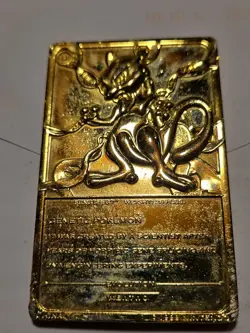 1999 Nintendo Gold Plated Mewtwo Pokemon Card (BK collectible) With Case - Image 2