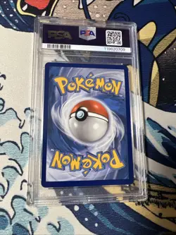2020 POKEMON SWORD & SHIELD VIVID VOLTAGE #170 FULL ART/PIKACHU V PSA 10 - Image 2