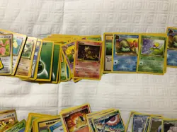 LOT OF ~200 VINTAGE POKEMON CARDS - Image 2