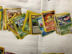 LOT OF ~200 VINTAGE POKEMON CARDS - Image 3