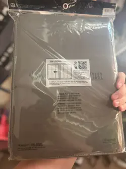 Magic the Gathering Final Fantasy - Ultra Pro Zippered PRO Binder - Sephiroth - Image 2