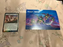 NYCC 2025 - MTG X TEENAGE MUTANT NINJA TURTLES PIZZA BOX WITH PROMO & POSTCARD - Image 2