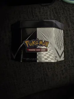 2011 Pokemon TCG Black & White Legends Reshiram EX - EMPTY POKEMON CARD TIN - Image 4