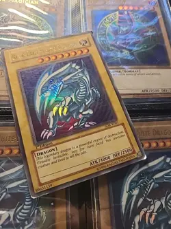 YuGiOh SDK-E001 1st Edition Ultra Rare Blue Eyes White Dragon - Image 2