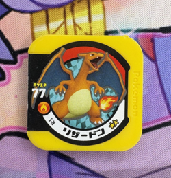 Charizard 5-18 Tretta Regular Yellow Japanese Pokemon Arcade Game Chip 🍄 - Image 1