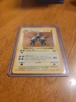 Pokemon TCG Magneton Base Set Holo 1st Edition Rare 1995 - Image 1