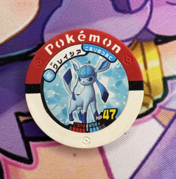 Glaceon Red Promo Regular Battrio Japanese Pokemon Arcade Game Chip 🍄 - Image 1